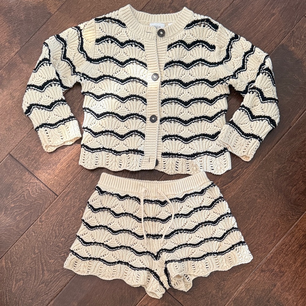 Zara Beige and Navy Knit Set